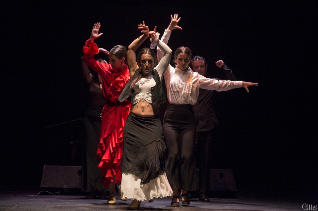 ¡Te invitamos a vibrar con el espectáculo flamenco de Mónica Tello “Romancero gitano” en un marco incomparable: el Tablao Torero de Madrid ¡y olé! 